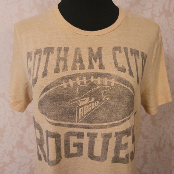 VERY Rare Gotham City Rogues Under Armour Tee!(SM) - Picture 2 of 13